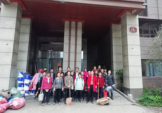 小區(qū)交付開前荒清潔